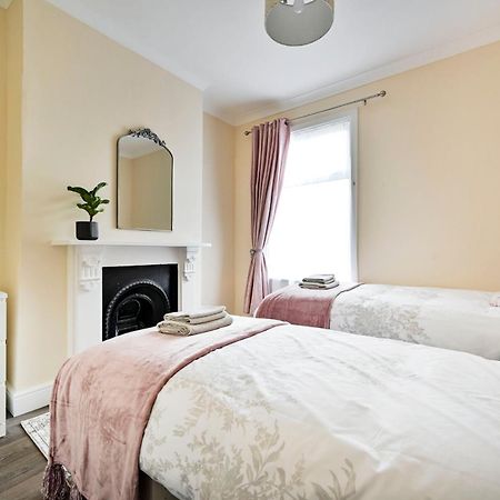 A Two Bedroom A Stride Away From Meridian Greenwich London Eksteriør billede