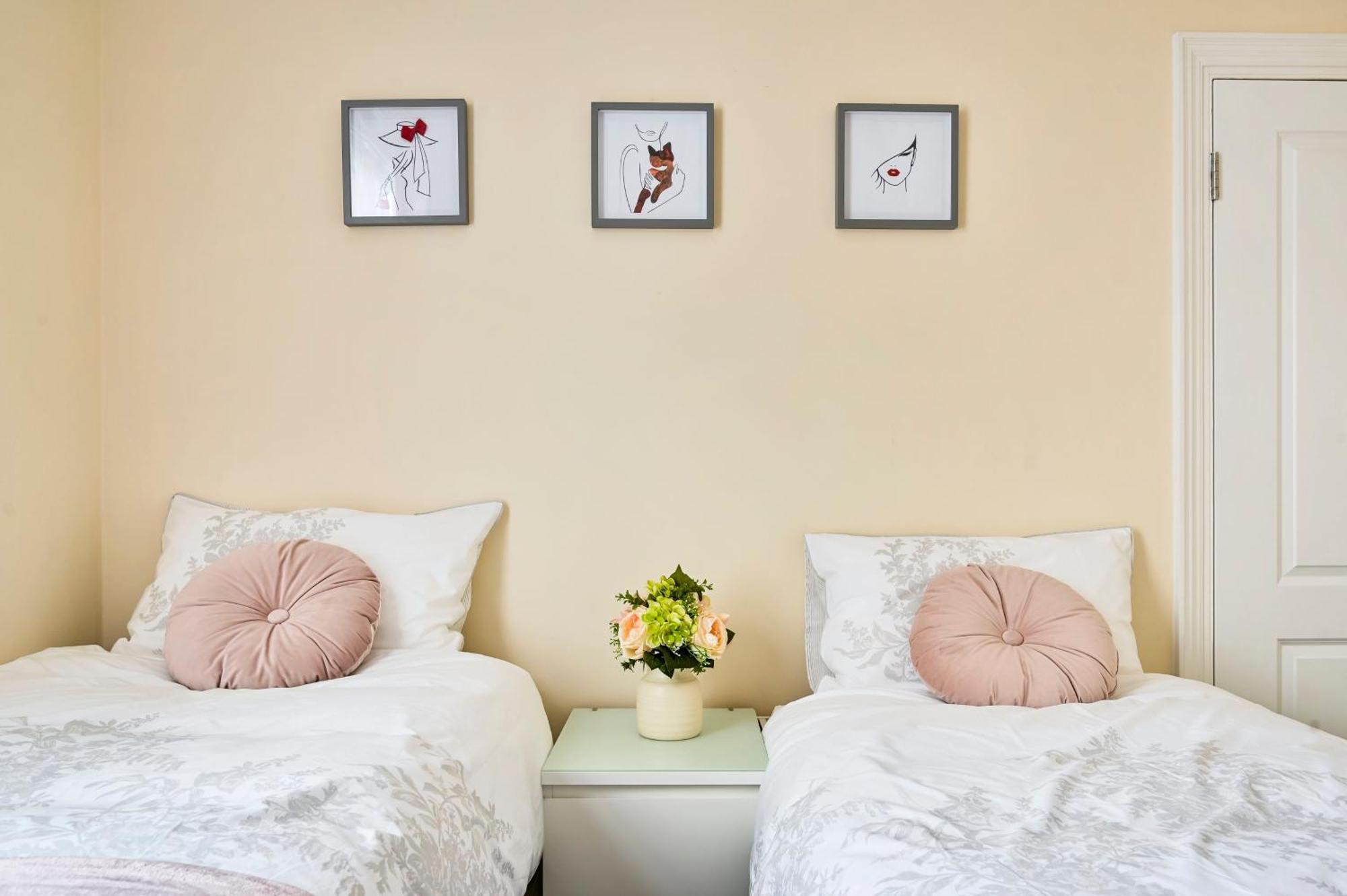 A Two Bedroom A Stride Away From Meridian Greenwich London Eksteriør billede